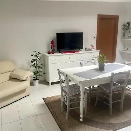 Spacious In Frascati شقة *